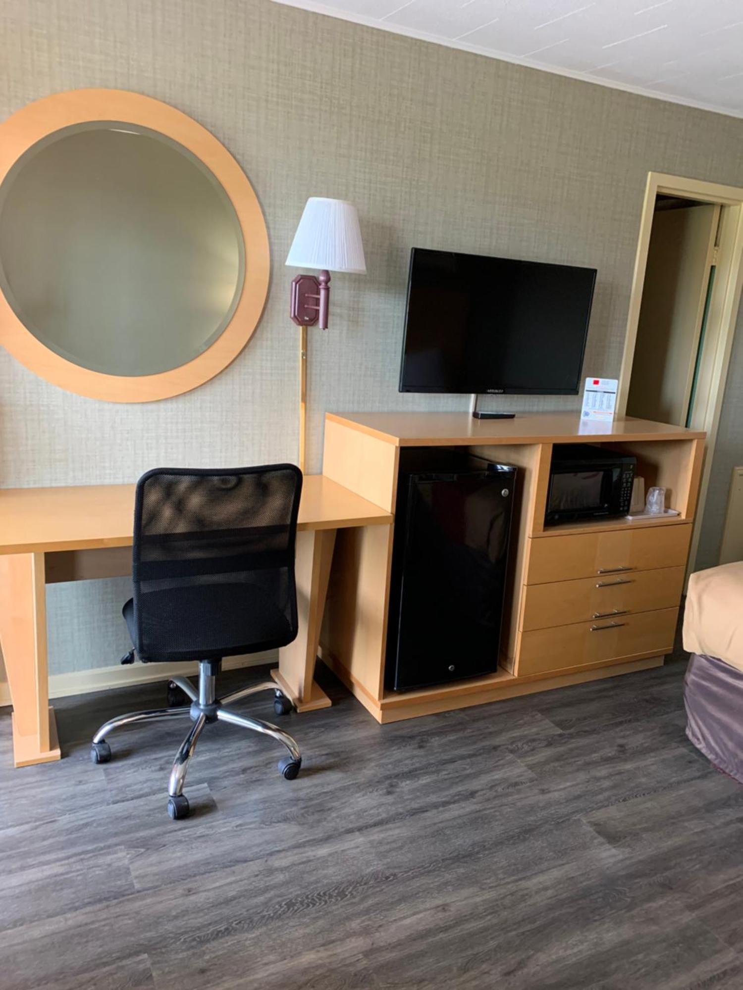 Falls Inn Newton Falls Екстер'єр фото